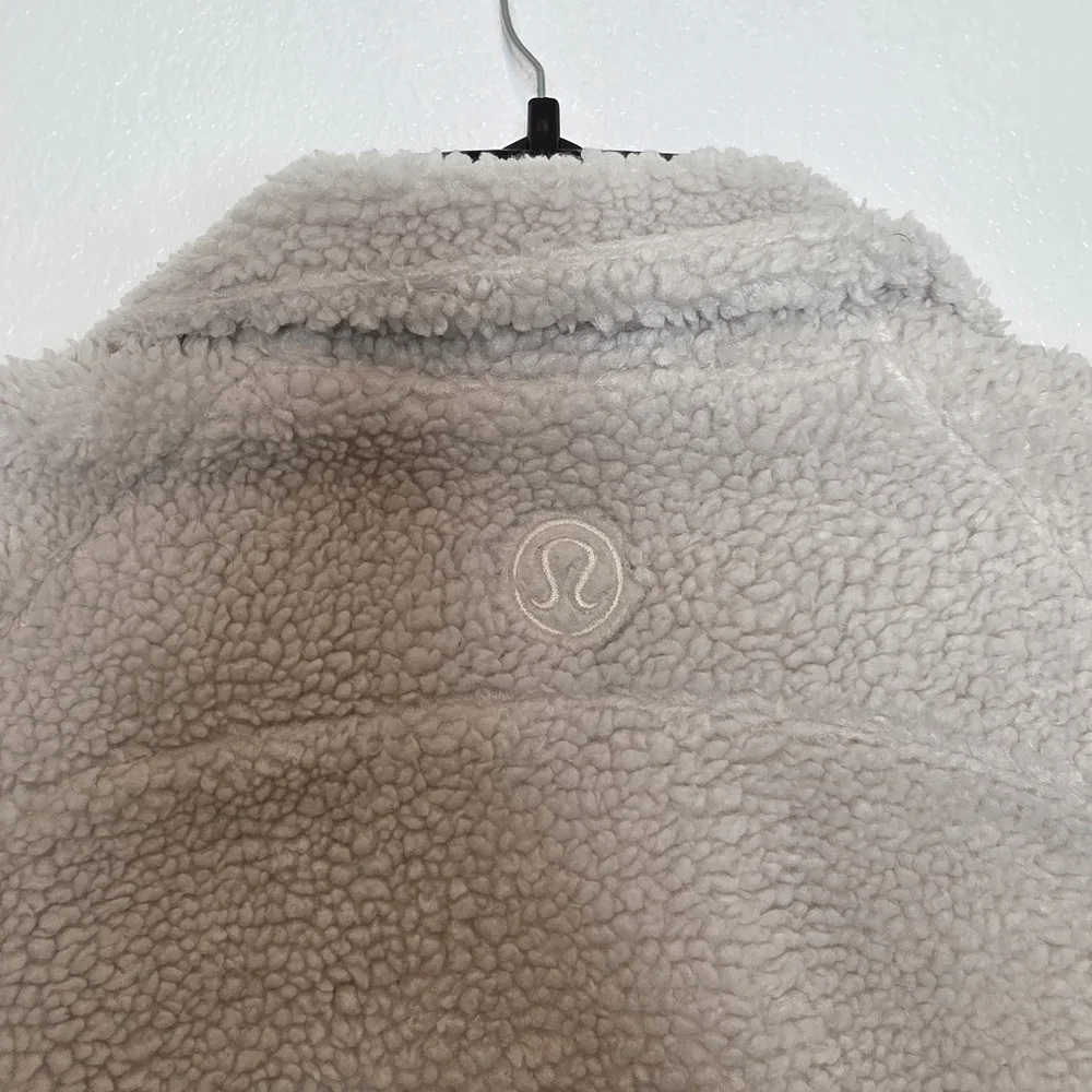 Lululemon Scuba Oversized Fleece Funnel Neck Size XS/Small